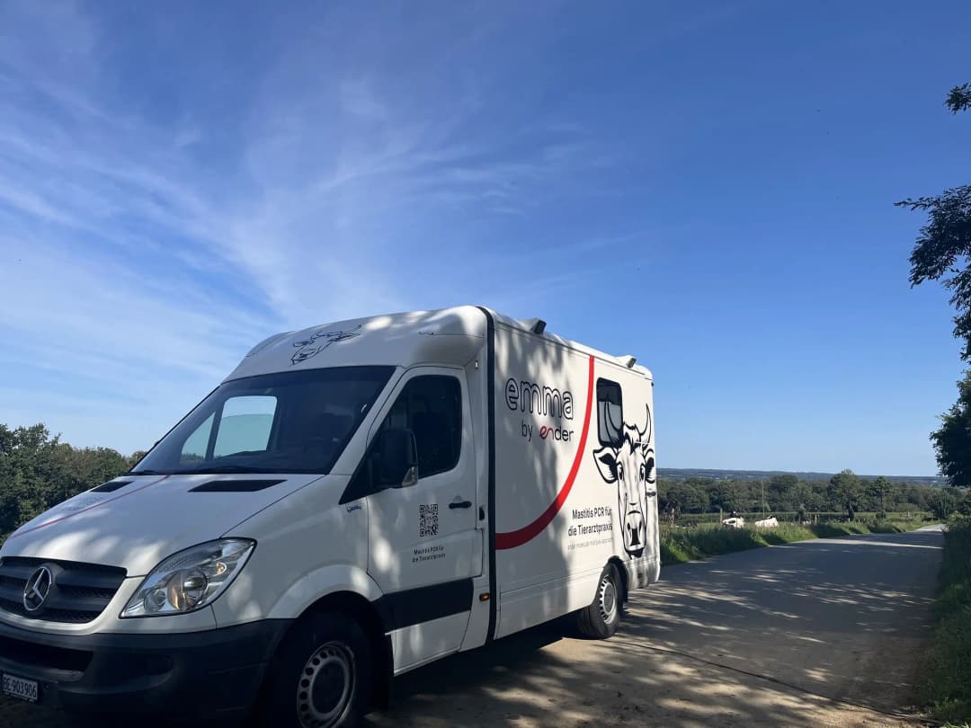 Emma mobile diagnostic unit